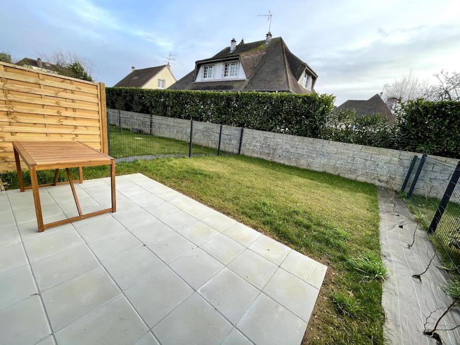 Freesia, Maison Neuve Avec Jardin Et Garage Caen Eksteriør bilde